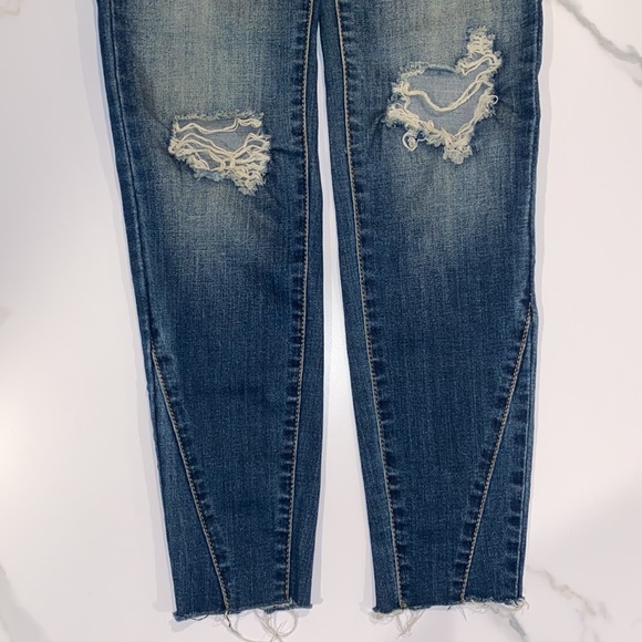 KanCan distressed skinny jeans - Picture 4 of 6